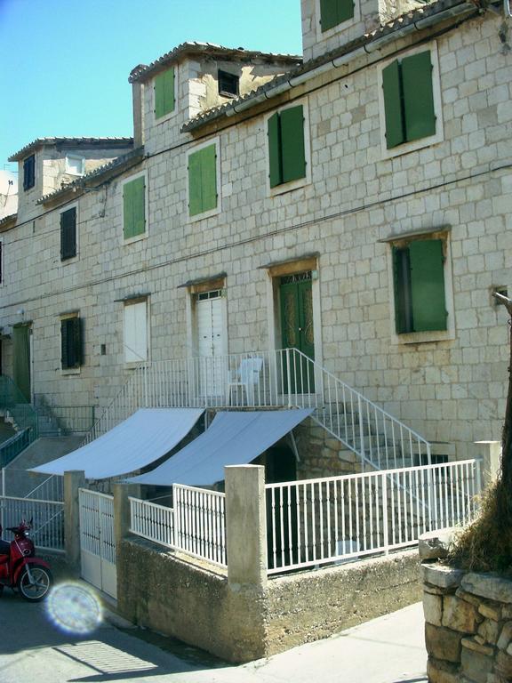 Marina Rooms Komiža Δωμάτιο φωτογραφία