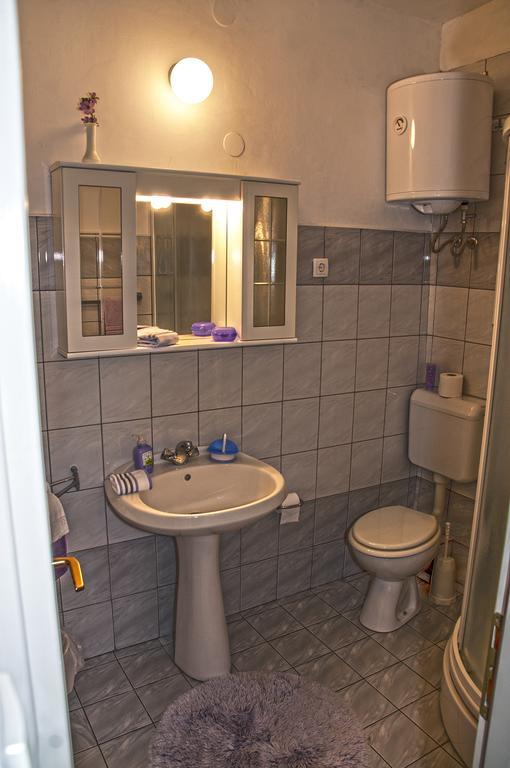 Marina Rooms Komiža Δωμάτιο φωτογραφία
